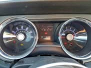 ✅ 2010 Ford Mustang V6 • VIN: 1ZVBP8EN5A5177846 • Лот: 95734955. Опубликован ранее на Copart с пробегом 129 755 миль. Бесплатный доступ к архиву аукционных продаж из США и подробный отчёт об истории автомобиля на DreamBid. Изображение 9.