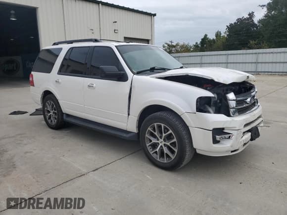 ✅ 2017 Ford Expedition XLT • VIN: 1FMJU1HT1HEA09328 • Lot: 86293925. Wystawiony na Copart z przebiegiem 180 694 mil. Bezpłatny archiwum sprzedaży aukcyjnych z USA i szczegółowy raport historii pojazdu na DreamBid. Zdjęcie 4.