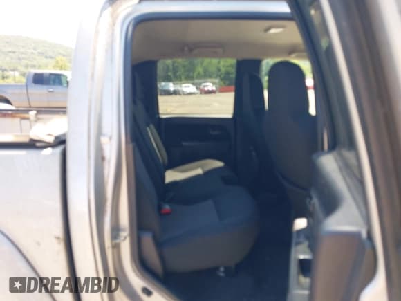 ✅ 2007 GMC Canyon SLE2 • VIN: 1GTDT13E378140285 • Lot: 42935017. Listed on IAAI with 259,190 mi. Free auction sales archive from the USA and detailed vehicle history report at DreamBid. Image 8.