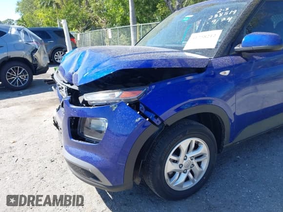 ✅ 2022 Hyundai Venue SE • VIN: KMHRB8A3XNU199174 • Lot: 41758212. Listed on IAAI with 6,334 mi. Free auction sales archive from the USA and detailed vehicle history report at DreamBid. Image 6.