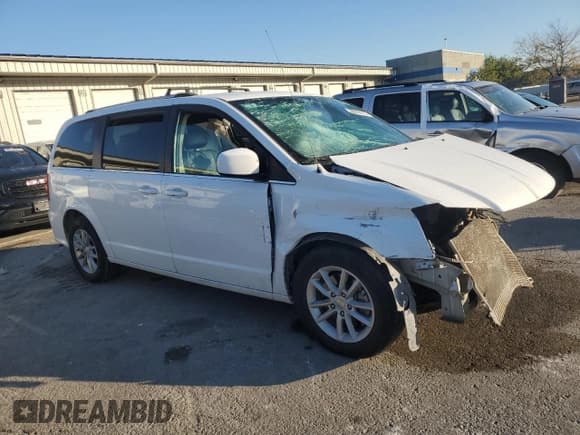 ✅ 2020 Dodge Grand Caravan SXT • VIN: 2C4RDGCG5LR153934 • Лот: 86650725. Опубликован ранее на Copart с пробегом 141 127 миль. Бесплатный доступ к архиву аукционных продаж из США и подробный отчёт об истории автомобиля на DreamBid. Изображение 4.