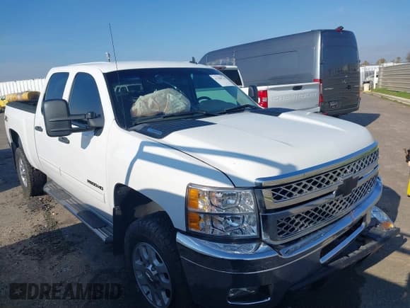 ✅ 2014 Chevrolet Silverado 2500HD LT • VIN: 1GC1KXC80EF116411 • Lot: 41208741. Listed on IAAI with 182,186 mi. Free auction sales archive from the USA and detailed vehicle history report at DreamBid. Image 13.
