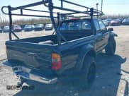 ✅ 1996 Toyota Tacoma • VIN: 4TAWN72N9TZ191250 • Lot: 41914762. Wystawiony na IAAI z przebiegiem 241 472 mil. Bezpłatny archiwum sprzedaży aukcyjnych z USA i szczegółowy raport historii pojazdu na DreamBid. Zdjęcie 4.