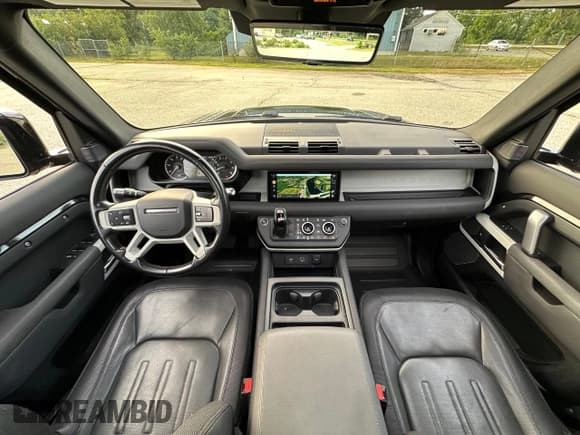 ✅ 2022 Land Rover Defender X-Dynamic SE • VIN: SALE27RU6N2089320 • Lot: 64334285. Wystawiony na Copart z przebiegiem 87 585 mil. Bezpłatny archiwum sprzedaży aukcyjnych z USA i szczegółowy raport historii pojazdu na DreamBid. Zdjęcie 9.