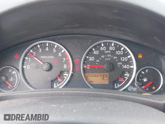 ✅ 2010 Nissan Frontier SE • VIN: 1N6AD0ER7AC404863 • Lot: 42421937. Wystawiony na IAAI z przebiegiem 200 669 mil. Bezpłatny archiwum sprzedaży aukcyjnych z USA i szczegółowy raport historii pojazdu na DreamBid. Zdjęcie 7.