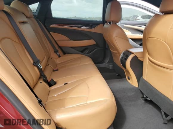 ✅ 2017 Buick LaCrosse Essence • VIN: 1G4ZP5SS9HU200860 • Lot: 84006385. Listed on Copart with 101,463 mi. Free auction sales archive from the USA and detailed vehicle history report at DreamBid. Image 10.