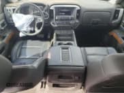 ✅ 2017 Chevrolet Silverado 1500 LTZ • VIN: 3GCUKSEJ7HG380017 • Лот: 49686475. Опубликован ранее на Copart с пробегом 119 292 миль. Бесплатный доступ к архиву аукционных продаж из США и подробный отчёт об истории автомобиля на DreamBid. Изображение 8.