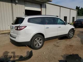 ✅ 2017 Chevrolet Traverse LT • VIN: 1GNKRHKD7HJ186968 • Lot: 72455694. Wystawiony na Copart z przebiegiem 117 983 mil. Bezpłatny archiwum sprzedaży aukcyjnych z USA i szczegółowy raport historii pojazdu na DreamBid. Zdjęcie 3.