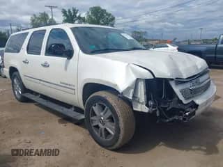 2010 Chevrolet Suburban LTZ с VIN 1GNUKKE36AR273474, выставлен на аукционе IAAI как лот 42331221 с пробегом 180 504 миль миль и . История ставок и продаж доступна на DreamBid. Изображение 1.