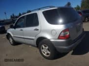 ✅ 1999 Mercedes-Benz M 320/430/500 • VIN: 4JGAB54E4XA090075 • Lot: 84210105. Wystawiony na Copart z przebiegiem 258 837 mil. Bezpłatny archiwum sprzedaży aukcyjnych z USA i szczegółowy raport historii pojazdu na DreamBid. Zdjęcie 2.