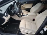 ✅ 2016 Mercedes-Benz GLA 250 • VIN: WDCTG4EB9GJ215840 • Lot: 92292635. Wystawiony na Copart z przebiegiem 90 567 mil. Bezpłatny archiwum sprzedaży aukcyjnych z USA i szczegółowy raport historii pojazdu na DreamBid. Zdjęcie 7.