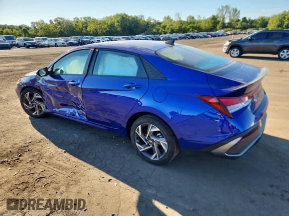 ✅ 2025 Hyundai Elantra SEL Sport • VIN: KMHLM4DGXSU974107 • Lot: 71013385. Listed on Copart with Not provided. Free auction sales archive from the USA and detailed vehicle history report at DreamBid. Image 2.