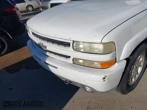 ✅ 2003 Chevrolet Tahoe Z71 • VIN: 1GNEK13Z13R215250 • Lot: 43487629. Listed on IAAI with Not provided. Free auction sales archive from the USA and detailed vehicle history report at DreamBid. Image 6.