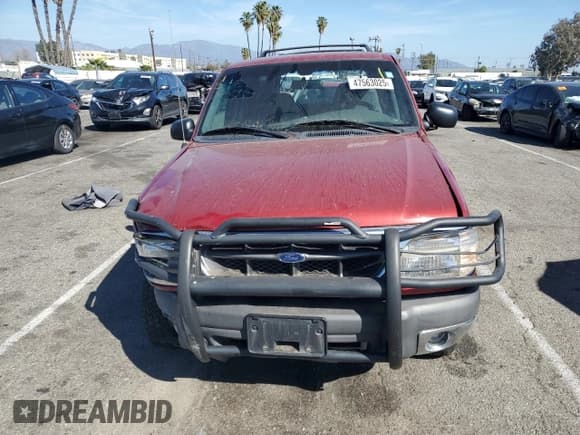 ✅ 1999 Ford Explorer XLT • VIN: 1FMZU35P0XZB52784 • Лот: 47563025. Опубликован ранее на Copart с пробегом 89 669 миль. Бесплатный доступ к архиву аукционных продаж из США и подробный отчёт об истории автомобиля на DreamBid. Изображение 5.