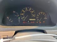 ✅ 1999 Lexus RX 300 • VIN: JT6GF10U9X0024949 • Lot: 67811575. Wystawiony na Copart z przebiegiem 154 158 mil. Bezpłatny archiwum sprzedaży aukcyjnych z USA i szczegółowy raport historii pojazdu na DreamBid. Zdjęcie 9.