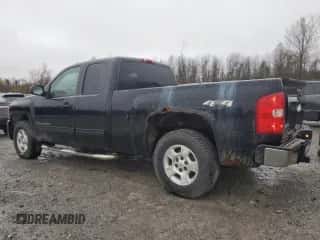 2009 Chevrolet Silverado 1500 LT z VIN 1GCEK29079Z158617, wystawiony jako Copart lot #90609945 z przebiegiem 118 047 mil mil oraz Czysty tytuł • Clean title. Historia ofert i sprzedaży dostępna na DreamBid. Obrazek 2.