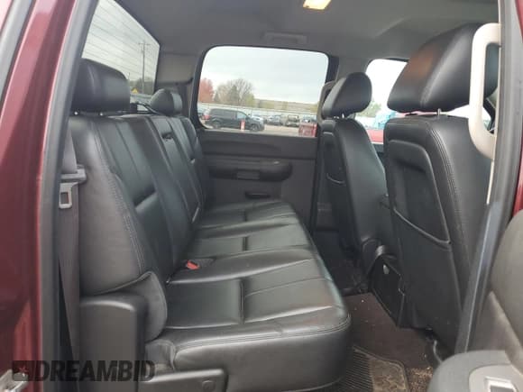 ✅ 2014 Chevrolet Silverado 2500HD LT • VIN: 1GC1KXCGXEF171200 • Лот: 90451825. Опубликован ранее на Copart с пробегом 87 697 миль. Бесплатный доступ к архиву аукционных продаж из США и подробный отчёт об истории автомобиля на DreamBid. Изображение 10.