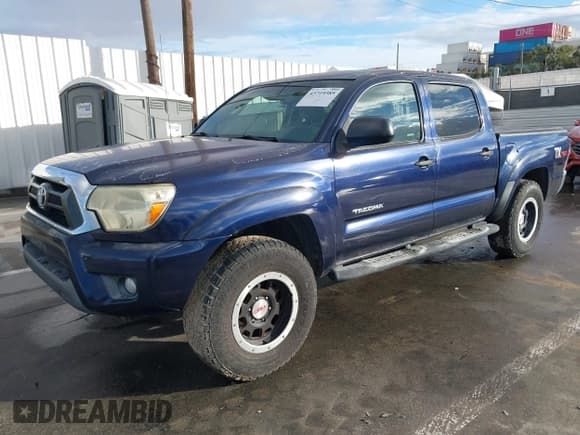 ✅ 2012 Toyota Tacoma • VIN: 5TFLU4EN8CX032137 • Лот: 43719385. Опубликован ранее на IAAI с пробегом 167 365 миль. Бесплатный доступ к архиву аукционных продаж из США и подробный отчёт об истории автомобиля на DreamBid. Изображение 2.
