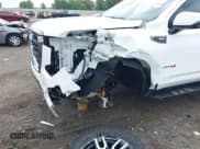 ✅ 2024 GMC Yukon AT4 • VIN: 1GKS2CKL7RR332686 • Lot: 42713210. Wystawiony na IAAI z przebiegiem 18 900 mil. Bezpłatny archiwum sprzedaży aukcyjnych z USA i szczegółowy raport historii pojazdu na DreamBid. Zdjęcie 6.