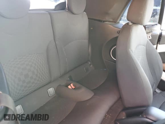 ✅ 2014 MINI Convertible • VIN: WMWZN3C59ET569823 • Лот: 72543194. Опубликован ранее на Copart с пробегом 56 730 миль. Бесплатный доступ к архиву аукционных продаж из США и подробный отчёт об истории автомобиля на DreamBid. Изображение 10.