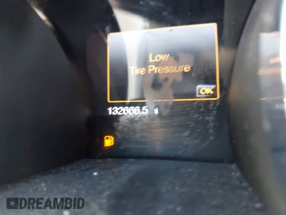 2014 Ford Mustang V6 с VIN 1ZVBP8EM8E5214546, выставлен на аукционе IAAI как лот 42773010 с пробегом 132 666 миль миль и . История ставок и продаж доступна на DreamBid. Изображение 15.