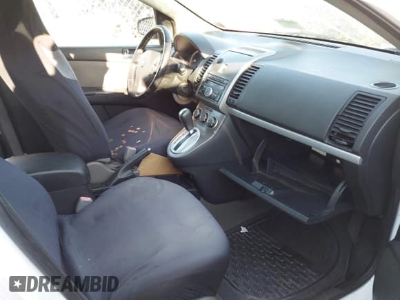 ✅ 2011 Nissan Sentra S • VIN: 3N1AB6AP6BL617697 • Лот: 43184977. Опубликован ранее на IAAI с пробегом Не указан. Бесплатный доступ к архиву аукционных продаж из США и подробный отчёт об истории автомобиля на DreamBid. Изображение 5.