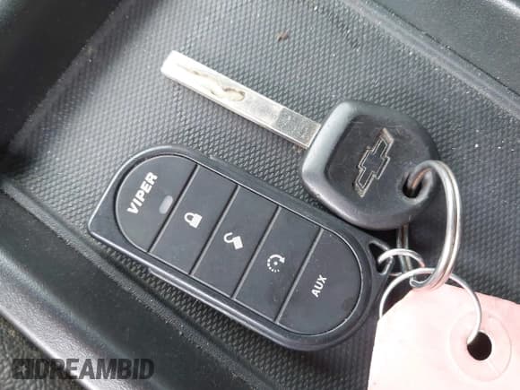 ✅ 2020 Chevrolet Silverado 1500 LT • VIN: 1GCUYDED5LZ226029 • Lot: 42298895. Listed on IAAI with 100,704 mi. Free auction sales archive from the USA and detailed vehicle history report at DreamBid. Image 11.