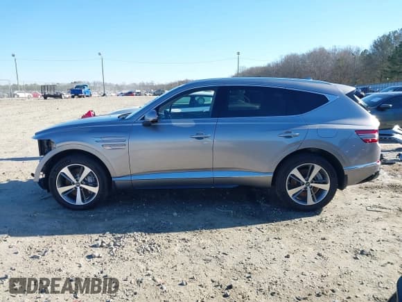 ✅ 2023 Genesis GV80 • VIN: KMUHCESC6PU128600 • Lot: 41179553. Wystawiony na IAAI z przebiegiem 33 225 mil. Bezpłatny archiwum sprzedaży aukcyjnych z USA i szczegółowy raport historii pojazdu na DreamBid. Zdjęcie 15.