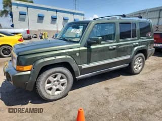 ✅ 2008 Jeep Commander Overland • VIN: 1J8HG682X8C140762 • Лот: 65635175. Опубликован ранее на Copart с пробегом 199 335 миль. Бесплатный доступ к архиву аукционных продаж из США и подробный отчёт об истории автомобиля на DreamBid. Изображение 1.