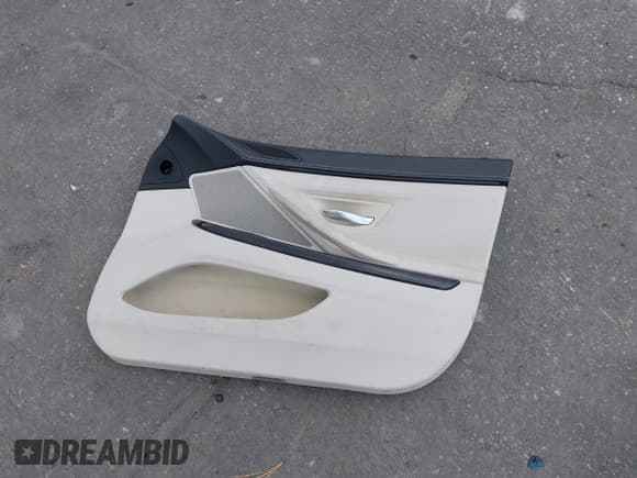 ✅ 2014 BMW 6 Series 650i xDrive • VIN: WBA6B4C5XED098941 • Lot: 43532606. Listed on IAAI with 179,714 mi. Free auction sales archive from the USA and detailed vehicle history report at DreamBid. Image 12.