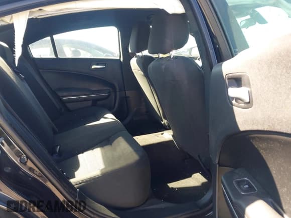 ✅ 2018 Dodge Charger Police • VIN: 2C3CDXAT7JH144133 • Lot: 43520659. Wystawiony na IAAI z przebiegiem 80 566 mil. Bezpłatny archiwum sprzedaży aukcyjnych z USA i szczegółowy raport historii pojazdu na DreamBid. Zdjęcie 8.