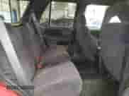 1996 Chevrolet Blazer z VIN 1GNDT13W6T2168241, wystawiony jako Copart lot #41511525 z przebiegiem 132 494 mil mil oraz Czysty tytuł • Clean title. Historia ofert i sprzedaży dostępna na DreamBid. Obrazek 11.