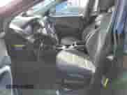 ✅ 2018 Hyundai Santa Fe 2.4L • VIN: 5NMZTDLB8JH099011 • Lot: 38199223. Wystawiony na Copart z przebiegiem 92 458 mil mil. Skorzystaj z bezpłatnego archiwum sprzedaży aukcyjnych z USA i zobacz szczegółowy raport historii pojazdu na DreamBid. Zdjęcie 7.