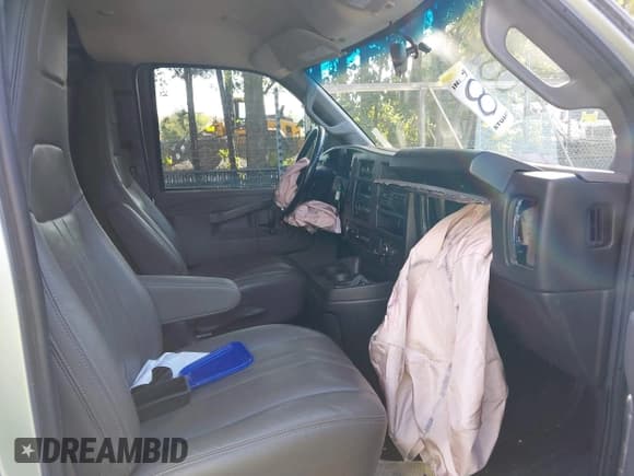 ✅ 2022 Chevrolet Express Cargo • VIN: 1GCWGAF77N1203159 • Lot: 43315419. Listed on IAAI with 90,022 mi. Free auction sales archive from the USA and detailed vehicle history report at DreamBid. Image 5.