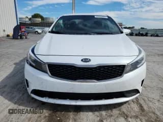 ✅ 2018 Kia Forte LX • VIN: 3KPFL4A73JE204692 • Лот: 86685085. Опубликован ранее на Copart с пробегом 137 365 миль. Бесплатный доступ к архиву аукционных продаж из США и подробный отчёт об истории автомобиля на DreamBid. Изображение 5.