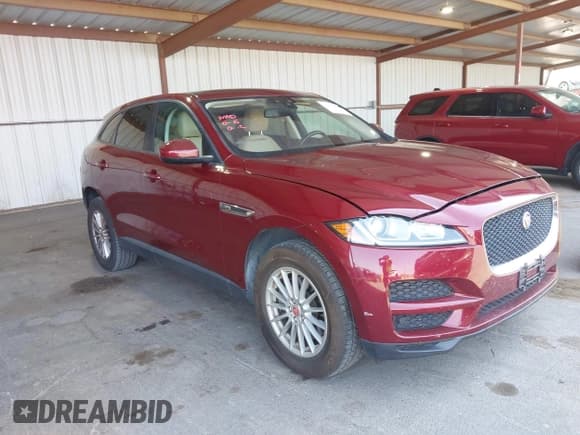 ✅ 2017 Jaguar F-Pace 35t • VIN: SADCS2BVXHA065444 • Lot: 42441965. Wystawiony na IAAI z przebiegiem 52 893 mil. Bezpłatny archiwum sprzedaży aukcyjnych z USA i szczegółowy raport historii pojazdu na DreamBid. Zdjęcie 1.