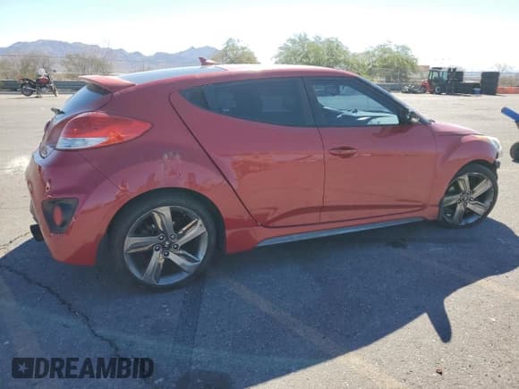 ✅ 2013 Hyundai Veloster Turbo • VIN: KMHTC6AE5DU163819 • Lot: 77364984. Wystawiony na Copart z przebiegiem 130 329 mil. Bezpłatny archiwum sprzedaży aukcyjnych z USA i szczegółowy raport historii pojazdu na DreamBid. Zdjęcie 3.