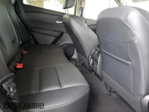 ✅ 2025 Nissan Rogue SL • VIN: JN8BT3CA3SW342147 • Lot: 87397135. Wystawiony na Copart z przebiegiem 3 445 mil. Bezpłatny archiwum sprzedaży aukcyjnych z USA i szczegółowy raport historii pojazdu na DreamBid. Zdjęcie 11.