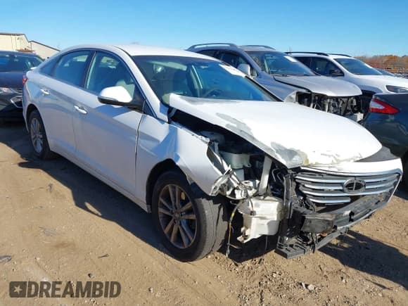 ✅ 2015 Hyundai Sonata SE • VIN: 5NPE24AF5FH233121 • Лот: 43636829. Опубликован ранее на IAAI с пробегом 168 195 миль. Бесплатный доступ к архиву аукционных продаж из США и подробный отчёт об истории автомобиля на DreamBid. Изображение 1.