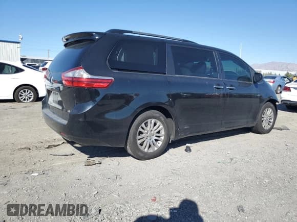 ✅ 2016 Toyota Sienna XLE • VIN: 5TDYK3DC8GS723282 • Lot: 86516605. Wystawiony na Copart z przebiegiem 179 243 mil. Bezpłatny archiwum sprzedaży aukcyjnych z USA i szczegółowy raport historii pojazdu na DreamBid. Zdjęcie 3.