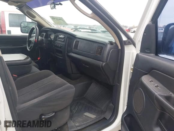 ✅ 2003 Dodge RAM • VIN: 3D7LA38693G715403 • Lot: 43658308. Listed on IAAI with 470,166 mi. Free auction sales archive from the USA and detailed vehicle history report at DreamBid. Image 5.