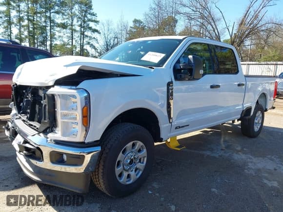 ✅ 2024 Ford F-250 XL • VIN: 1FT7W2BT4REF36126 • Лот: 41208823. Опубликован ранее на IAAI с пробегом 185 миль. Бесплатный доступ к архиву аукционных продаж из США и подробный отчёт об истории автомобиля на DreamBid. Изображение 2.