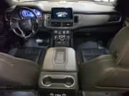 ✅ 2023 Chevrolet Suburban RST • VIN: 1GNSCEKD0PR190408 • Lot: 47892105. Wystawiony na Copart z przebiegiem 73 200 mil. Bezpłatny archiwum sprzedaży aukcyjnych z USA i szczegółowy raport historii pojazdu na DreamBid. Zdjęcie 8.