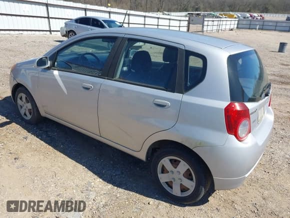 ✅ 2009 Chevrolet Aveo 1LT • VIN: KL1TD66E19B651119 • Lot: 41648261. Wystawiony na IAAI z przebiegiem 132 456 mil. Bezpłatny archiwum sprzedaży aukcyjnych z USA i szczegółowy raport historii pojazdu na DreamBid. Zdjęcie 3.