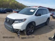 ✅ 2020 Honda Passport EX-L • VIN: 5FNYF8H5XLB005177 • Лот: 42102384. Опубликован ранее на IAAI с пробегом 134 502 миль. Бесплатный доступ к архиву аукционных продаж из США и подробный отчёт об истории автомобиля на DreamBid. Изображение 2.