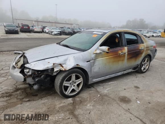 ✅ 2004 Acura TL • VIN: 19UUA66214A026988 • Lot: 81085865. Wystawiony na Copart z przebiegiem 239 684 mil. Bezpłatny archiwum sprzedaży aukcyjnych z USA i szczegółowy raport historii pojazdu na DreamBid. Zdjęcie 1.