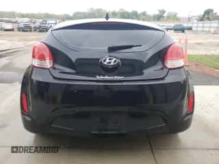 2014 Hyundai Veloster z VIN KMHTC6AD2EU206912, wystawiony jako Copart lot #86706485 z przebiegiem 220 692 mil mil oraz Czysty tytuł • Clean title. Historia ofert i sprzedaży dostępna na DreamBid. Obrazek 6.