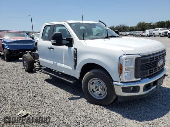 ✅ 2024 Ford F-250 • VIN: 1FD7X2AA6RED37006 • Лот: 53731515. Опубликован ранее на Copart с пробегом Не указан. Бесплатный доступ к архиву аукционных продаж из США и подробный отчёт об истории автомобиля на DreamBid. Изображение 4.