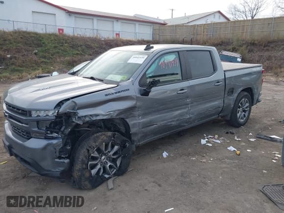 ✅ 2020 Chevrolet Silverado 1500 RST • VIN: 1GCUYEEL6LZ235092 • Lot: 40941939. Wystawiony na IAAI z przebiegiem 83 623 mil. Bezpłatny archiwum sprzedaży aukcyjnych z USA i szczegółowy raport historii pojazdu na DreamBid. Zdjęcie 2.