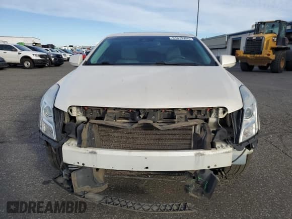 ✅ 2013 Cadillac XTS Luxury • VIN: 2G61R5S31D9215402 • Lot: 91679205. Wystawiony na Copart z przebiegiem 179 448 mil. Bezpłatny archiwum sprzedaży aukcyjnych z USA i szczegółowy raport historii pojazdu na DreamBid. Zdjęcie 5.